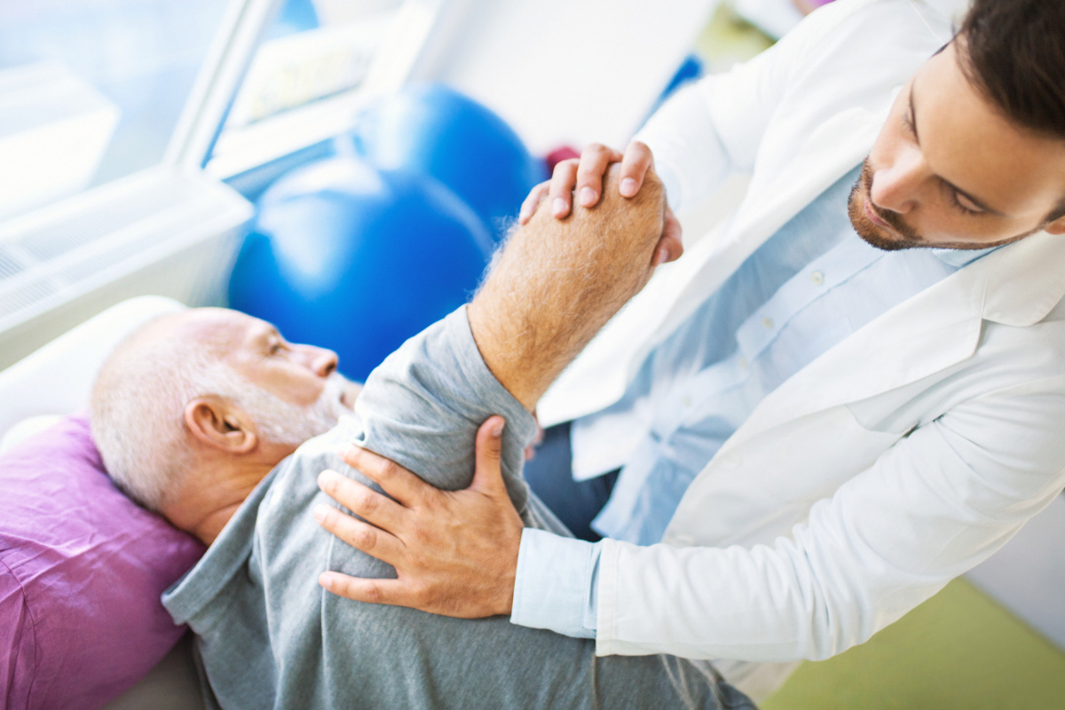Recuperarea după luxații: cum te ajută terapia combinată&hellip;