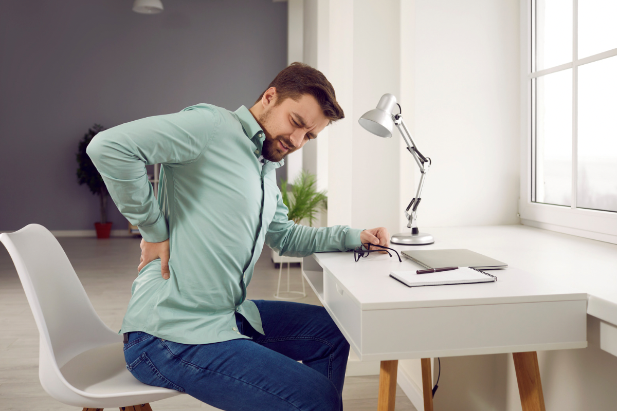 Statul pe scaun și durerile de spate: de ce kinetoterapia&hellip;